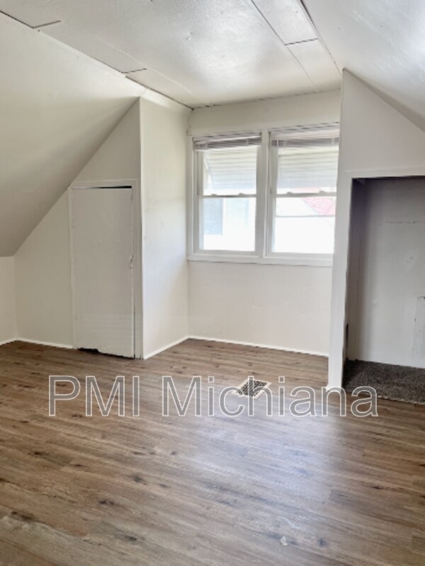 Foto del edificio - 124 S Sheridan St