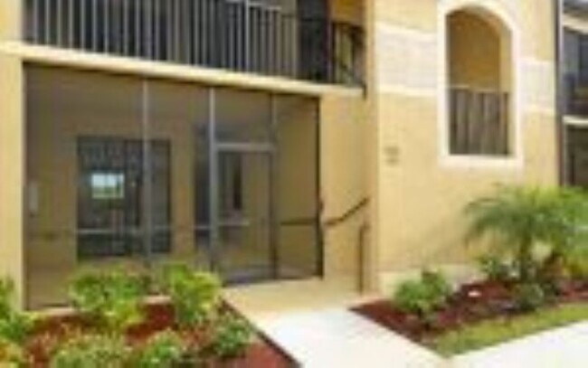 Building Photo - 7305 River Hammock Dr