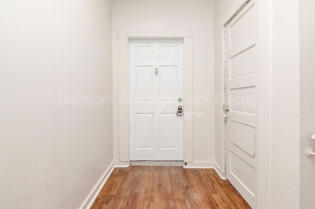 Foto del edificio - 611 S Park Ave