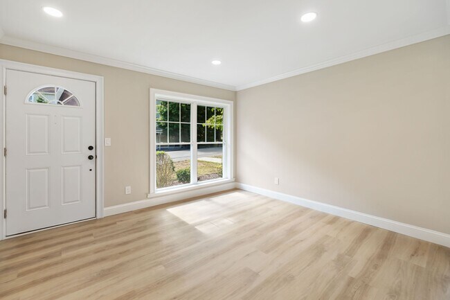 Foto del edificio - 241 Weaver St