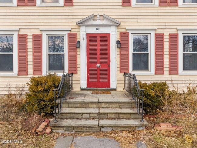 Building Photo - 232 Main St