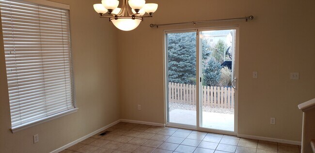 Foto del edificio - 10789 Towerbridge Ln