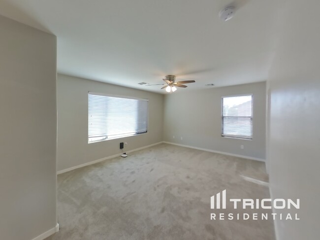 Foto del edificio - 21353 N Denver Ct