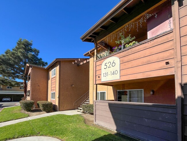 Building Photo - Charming 2 bedroom 2 bathroom Condo in Oce...