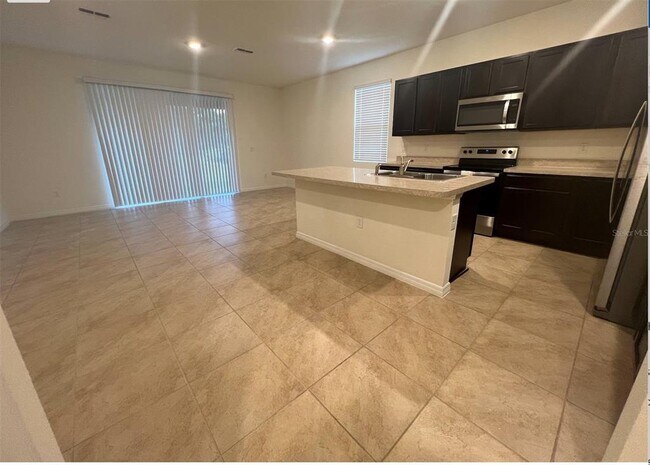 Foto del edificio - 1296 Yellow Finch Dr