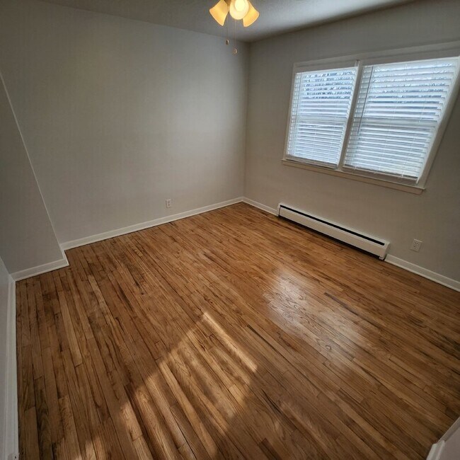Foto del edificio - 2822 Kingman Blvd