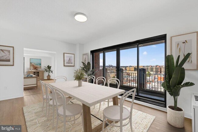 Foto del edificio - 1280 21st St NW