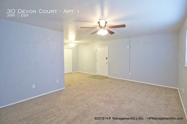 Building Photo - Landshire 30 Three Bedroom First Floor