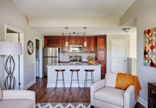 Building Photo - Villa Milano Apartments and Villas