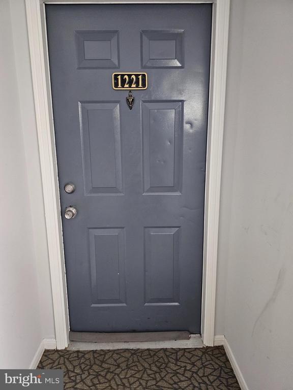 Foto del edificio - 3315 Wyndham Cir