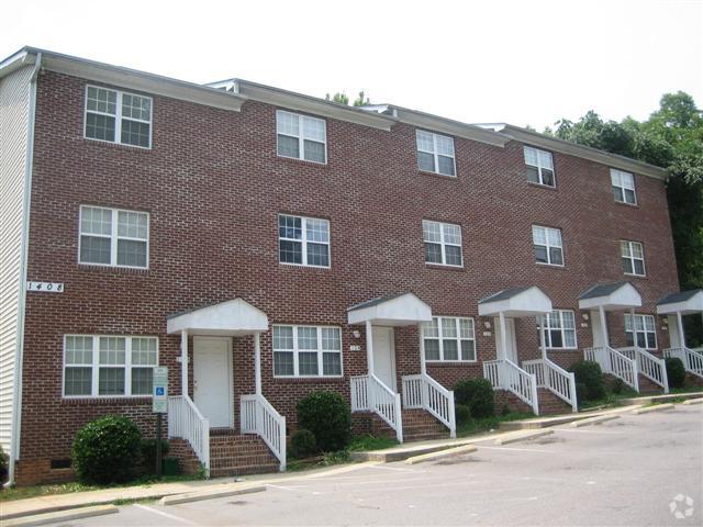 Foto del edificio - 1408 Crest Rd