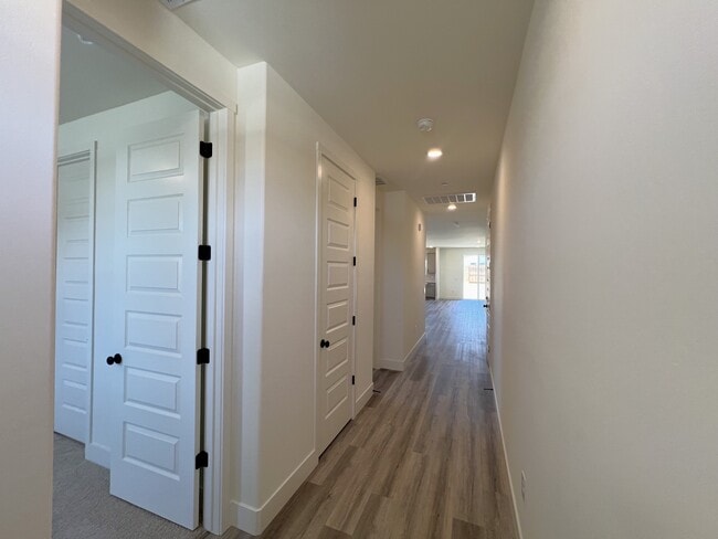 Building Photo - 8234 Violet Rose Ct