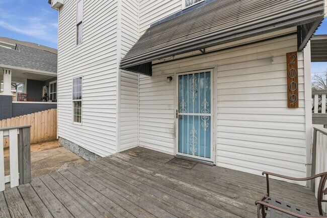 Building Photo - 2009 McCallie Ave