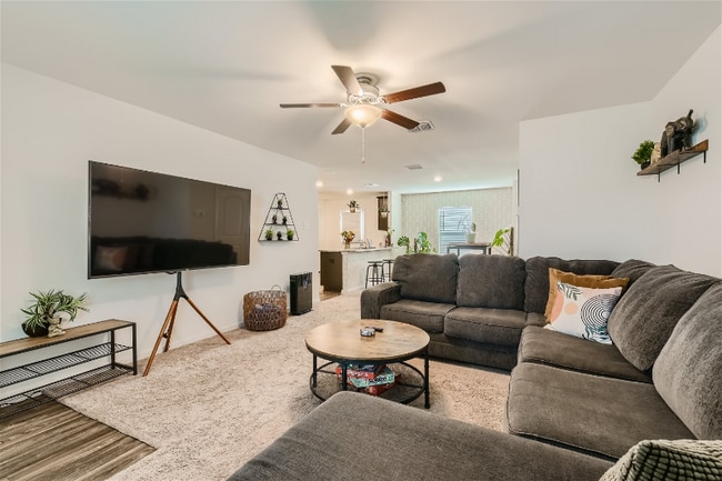 Foto del edificio - 7308 Aaron Jordan Dr