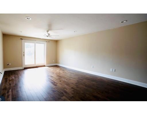 Foto del edificio - 4 Shadowbrook Ln