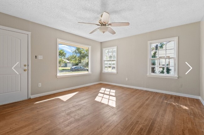 Building Photo - Great rental near Texas Tech University an...