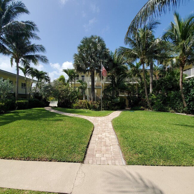 Building Photo - 6520 N Ocean Blvd