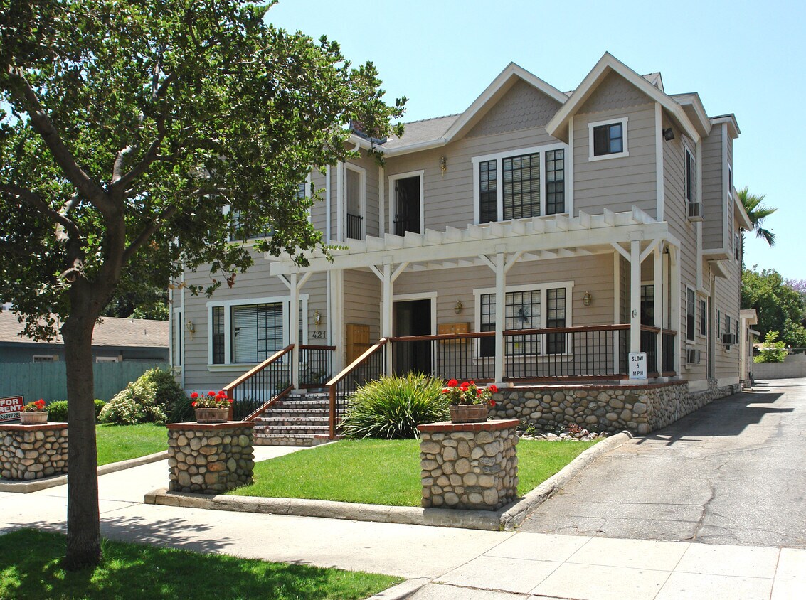 Building Photo - 421 N Euclid Ave