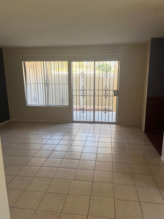 Foto del edificio - 617 R Ave