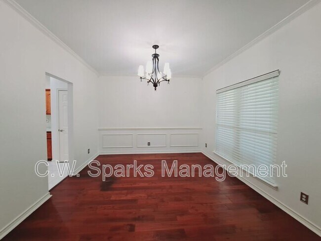 Foto del edificio - 1534 Chapman Dr