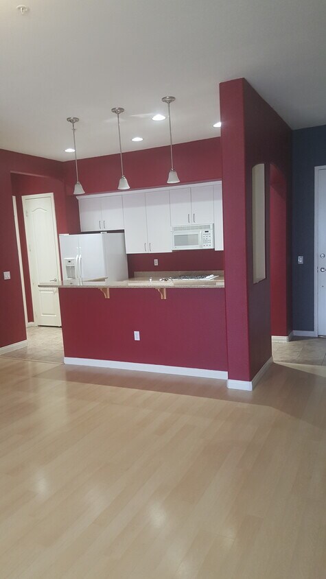 Primary Photo - 26 E Serene Ave