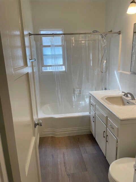 Foto del edificio - 111 Bennett Ave