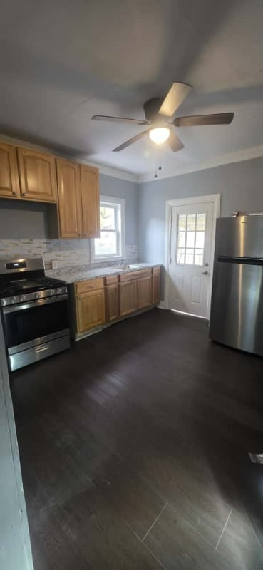 Primary Photo - 268 W Hudson St