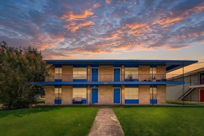 Foto del edificio - 3024 Tudor Ln