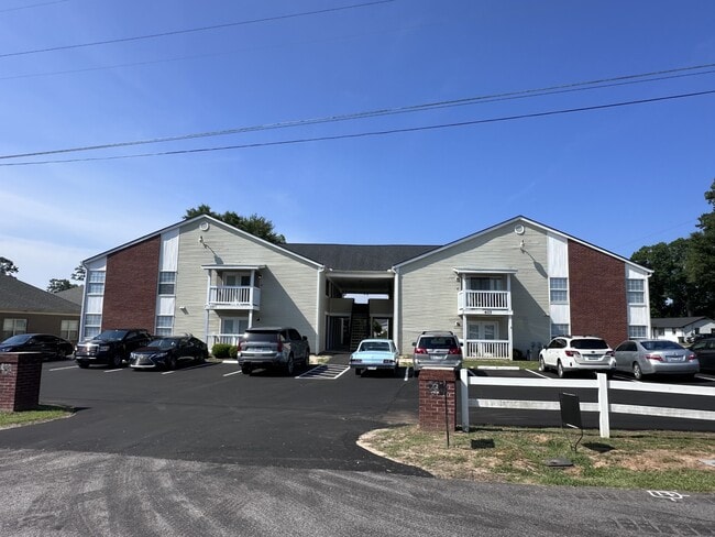 Building Photo - 403 S Thomas Rd