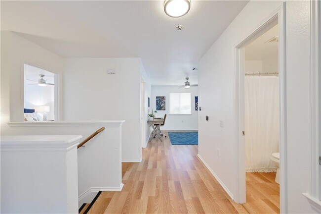 Foto del edificio - 12329 Sky Harbor Dr