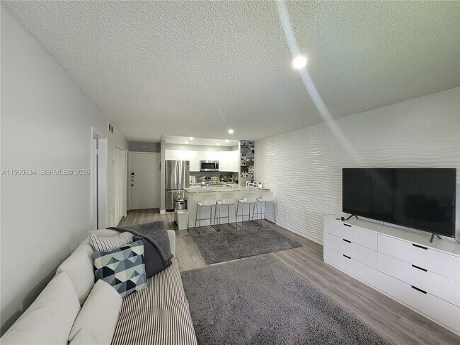 Building Photo - 1560 McKinley St