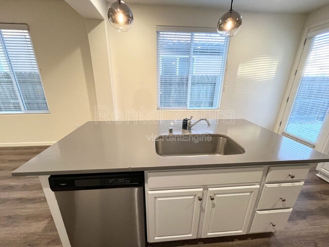 Foto del edificio - 4388 Bixby Way