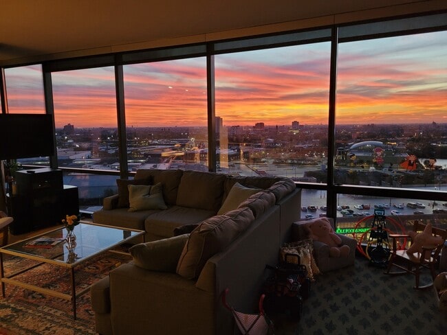 Foto del edificio - 860 W Blackhawk St