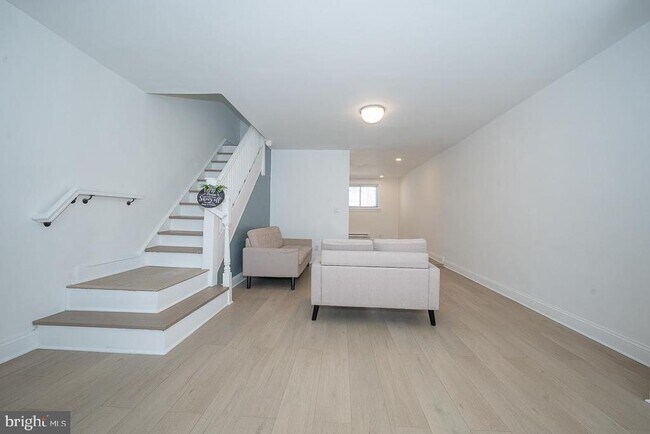Foto del edificio - 426 Hampden Rd