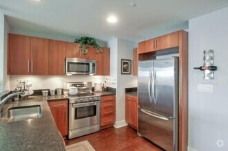 Building Photo - 88 E San Fernando St