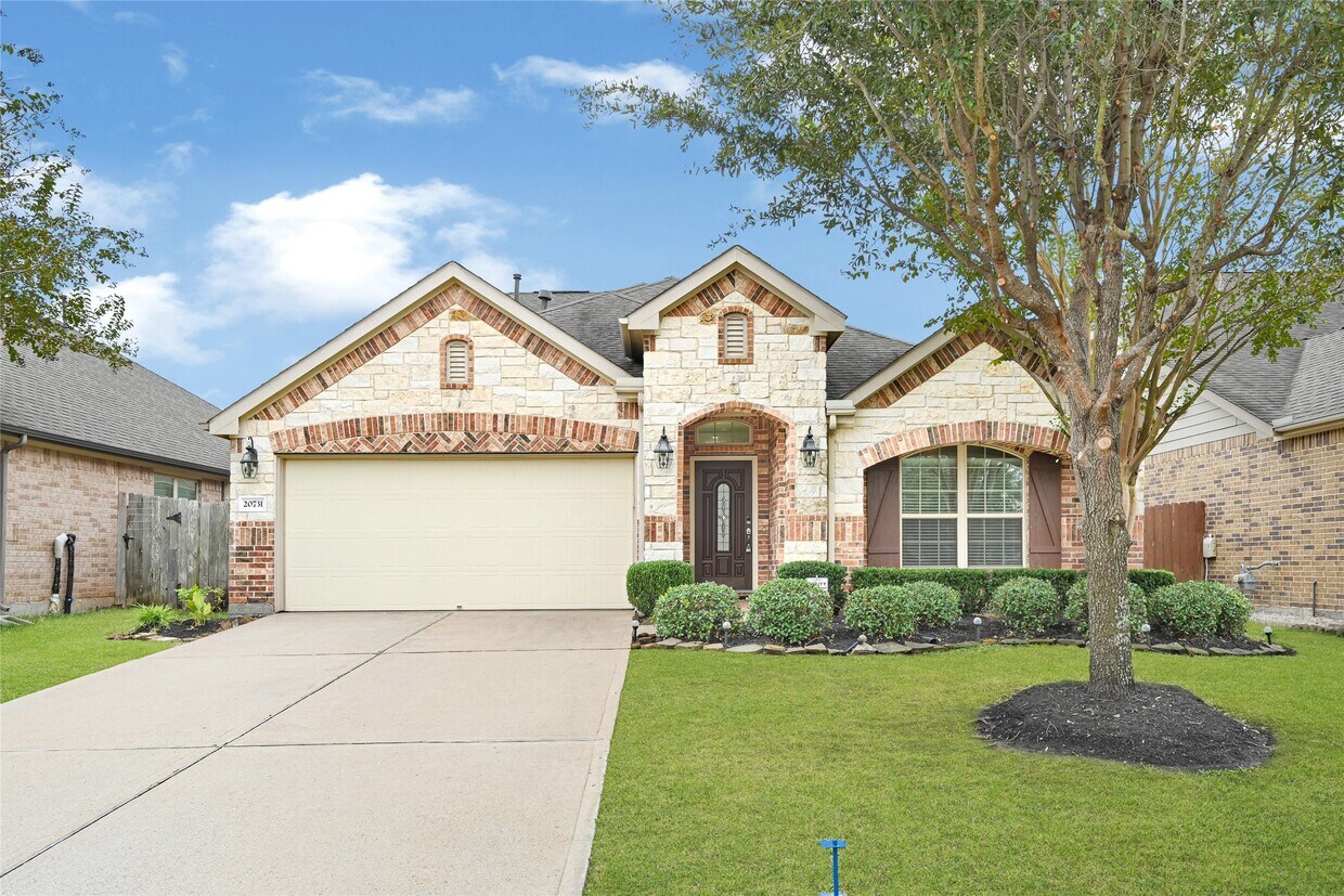 Foto principal - 20731 Blue Flagstone Ln