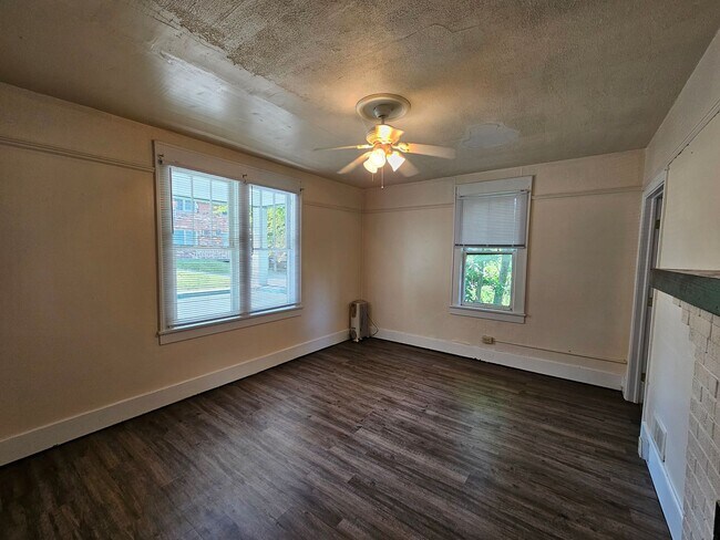 Foto del edificio - 397 Gilmore St