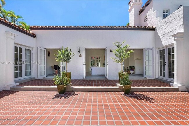 Building Photo - 4108 Palmarito St