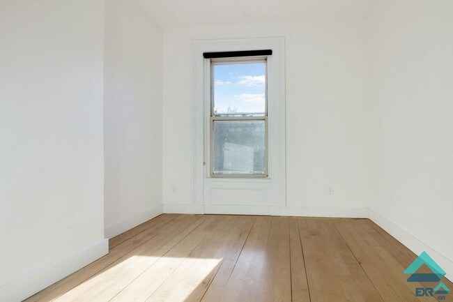 Foto del edificio - 487 Atlantic Ave