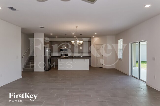 Foto del edificio - 1221 Spokane Pt