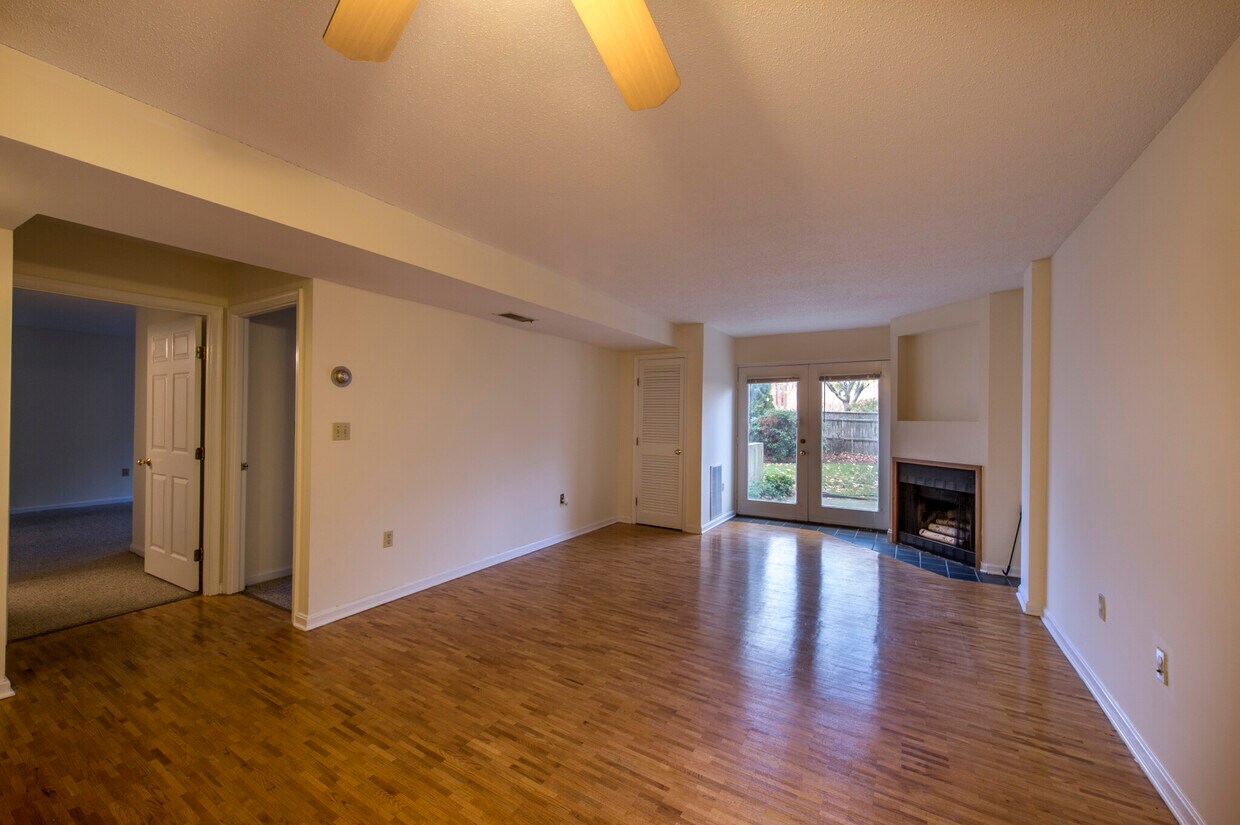 Foto principal - 369 Franklin St