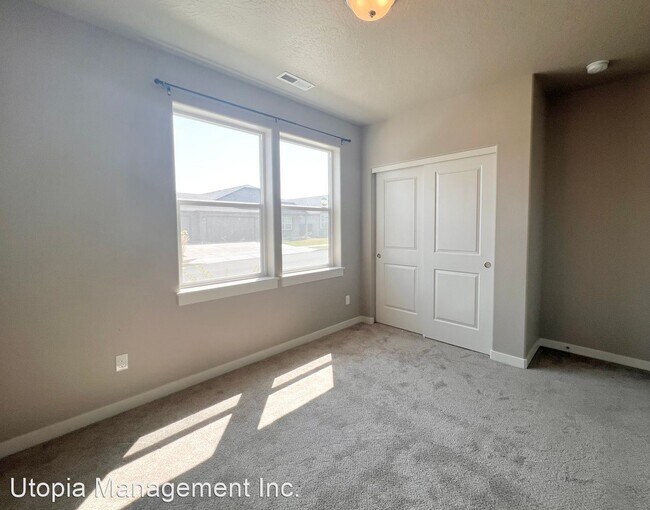 Foto del edificio - 4 br, 2 bath House - 2467 NW Ivy Way