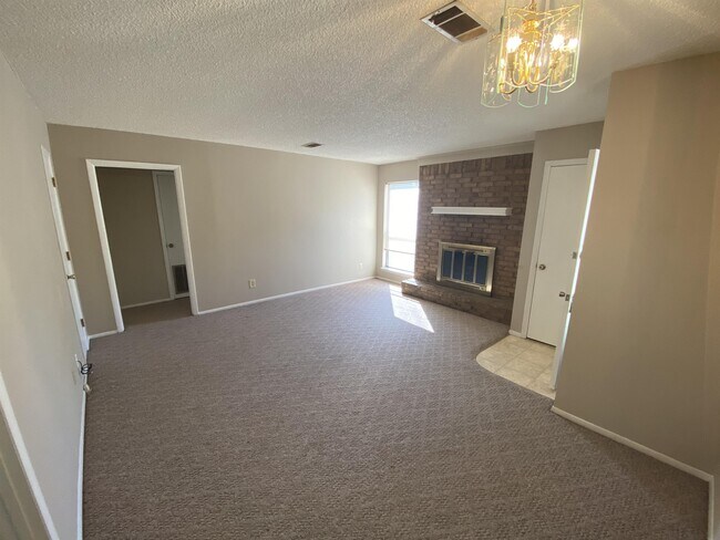 Foto del edificio - 8619 S 32nd Terrace