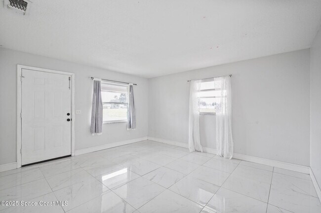 Foto del edificio - 93 Prospect Ave