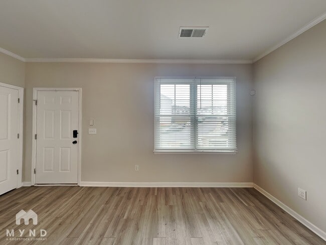 Building Photo - 2818 Laurel Ridge Cir