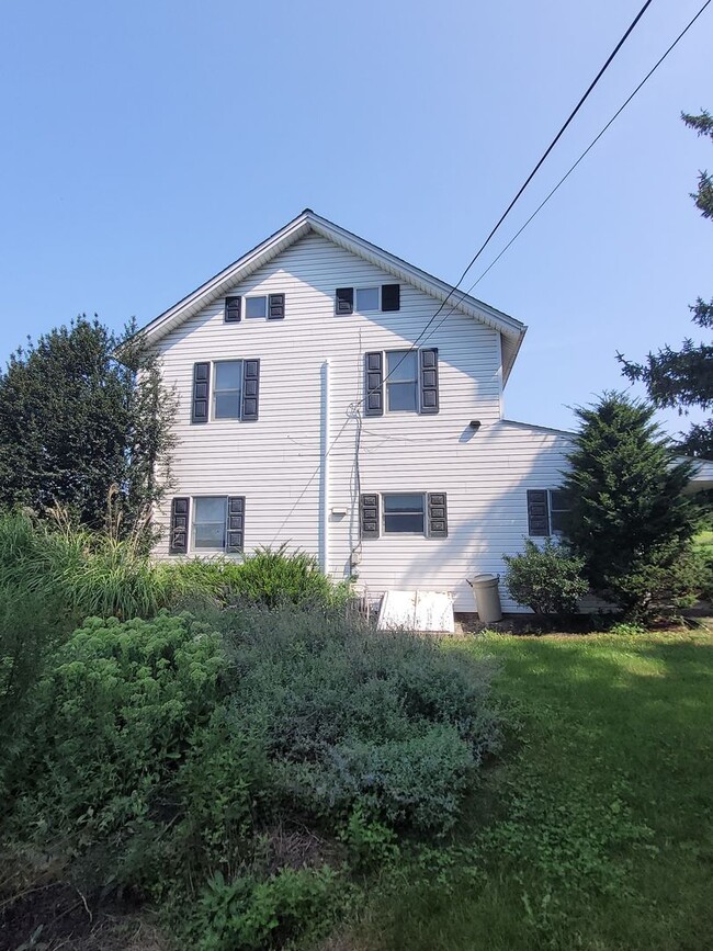Foto del edificio - Country Views In Berks County-one pet allowed