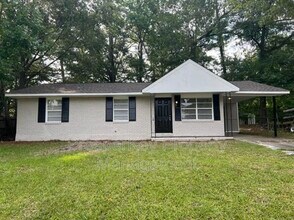 Building Photo - 2916 Branton Woods Dr