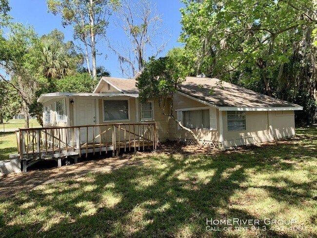 Foto del edificio - 3 Bedroom 1 Bath Fenced Yard