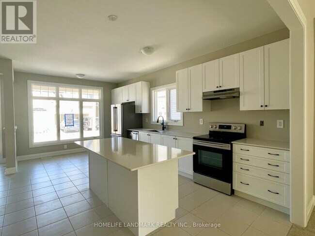 Building Photo - 16 Shelson Pl