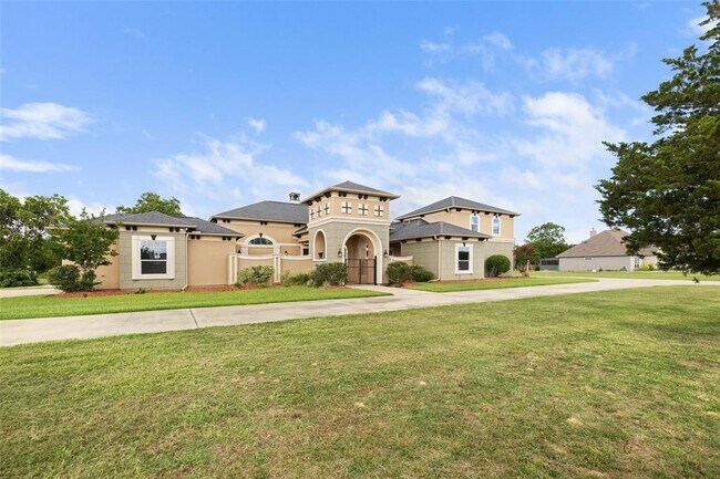 Building Photo - 2127 Red Bird Lane